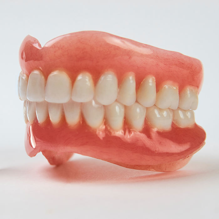 Set of full dentures