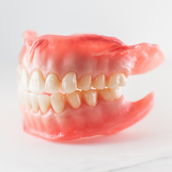 Set of full dentures